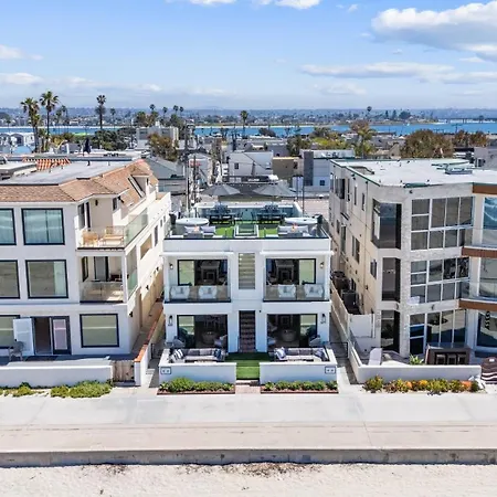 Luxury Oceanfront Fourplex With Roof Deck Sleeps 22 Villa